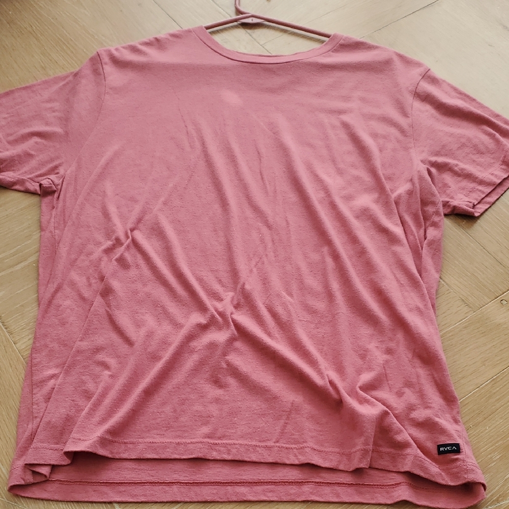 RVCA Men's Pink T-Shirt